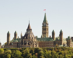 Nikki Fraser était parmi les dix Canadiens choisis pour participer à une émission spéciale de la CBC en compagnie du premier ministre. Elle nous parle de son expérience